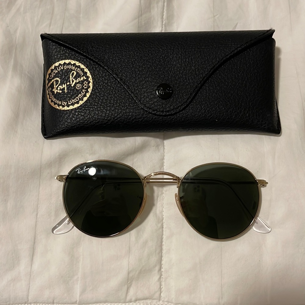 Ray ban round gold sunglasses- almost new